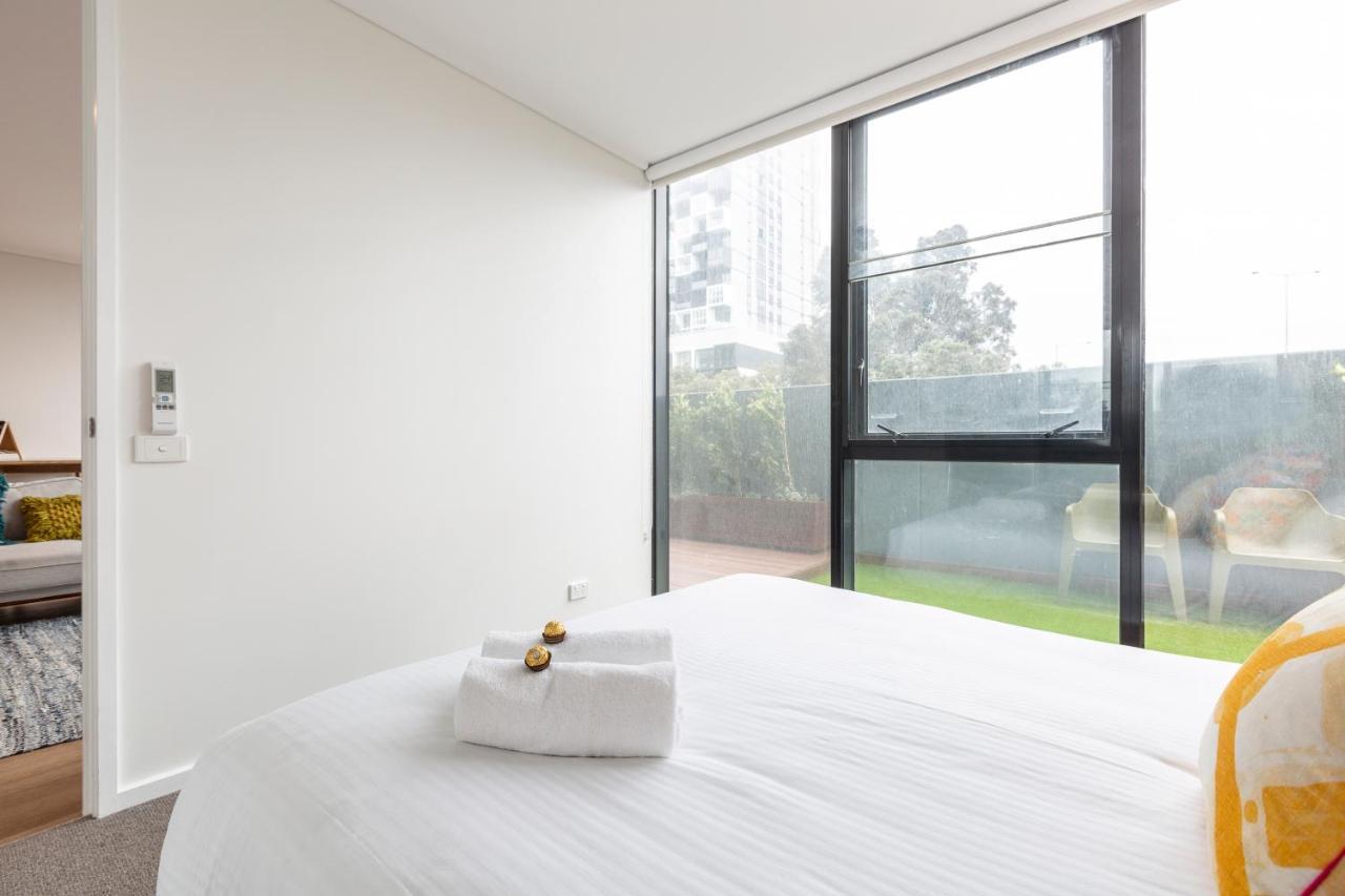 ☆Of Southbank☆Light Filled Apartment☆Huge Private Terrace With City Views☆Parking☆Pool☆Gym☆Wifi Melbourne Eksteriør billede