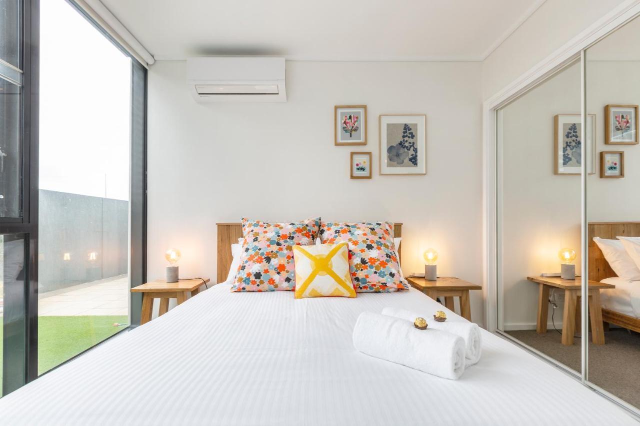 ☆Of Southbank☆Light Filled Apartment☆Huge Private Terrace With City Views☆Parking☆Pool☆Gym☆Wifi Melbourne Eksteriør billede